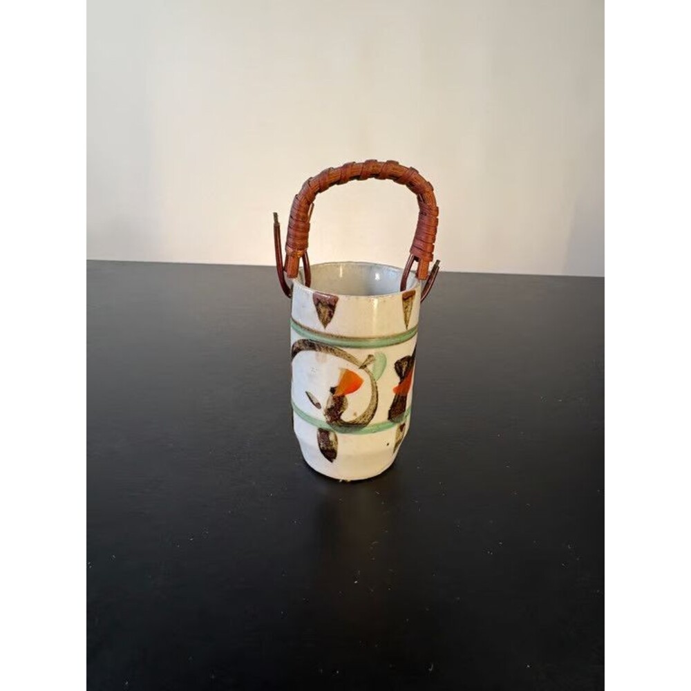 Japanese Pottery Vase Rattan Bail Handle Mingei Brushed Iron Green Hanaire